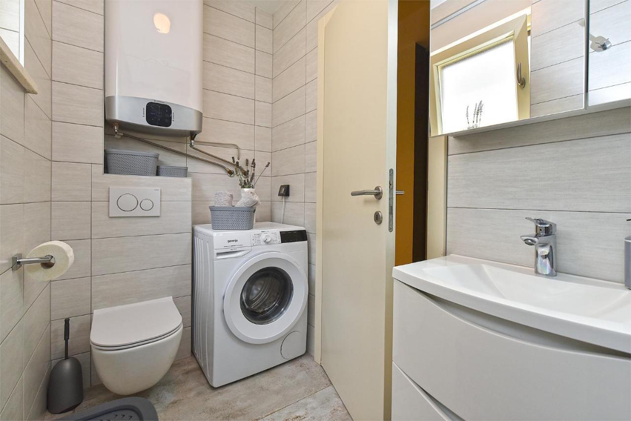 Apartament Valter 2284 *