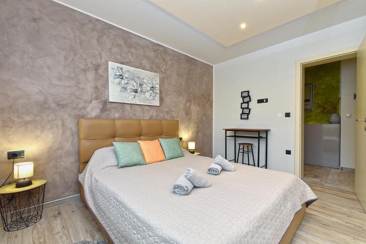 Valter 2284 Apartament *